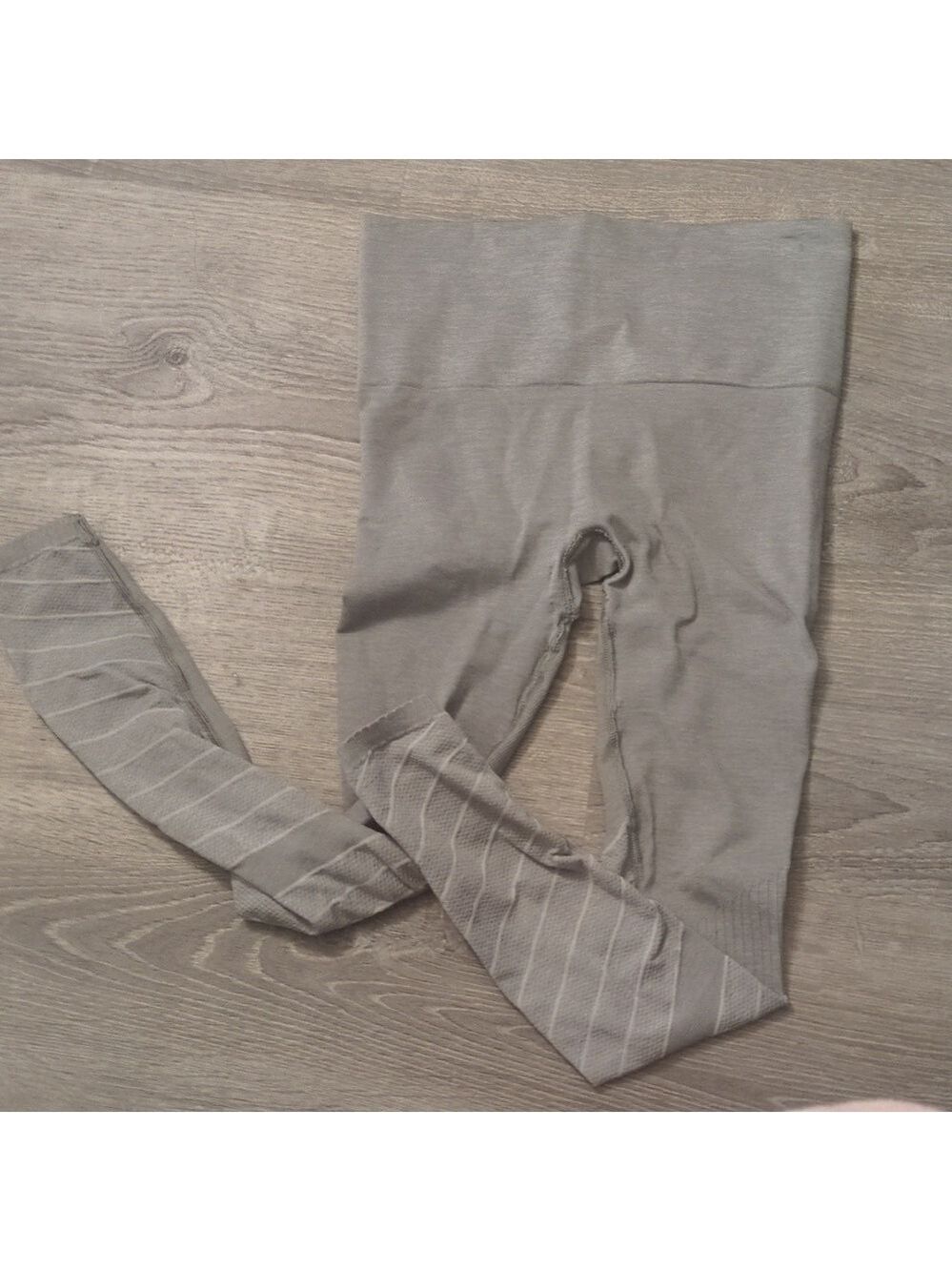 Blanqi gray maternity leggings size small
